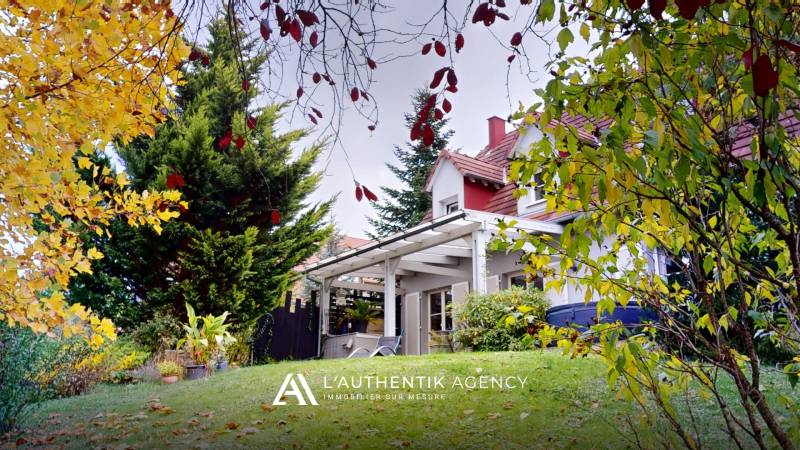 Maison sans vis à vis avec 44 ares de terrain et une superbe vue à proximité d'Obernai 67210